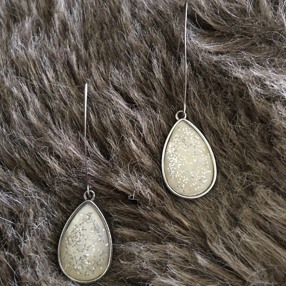 Glitter faceted resin silver tone ear wires